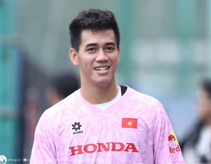 Tiến Linh mất danh hiệu Vua phá lưới V-League 2024/25