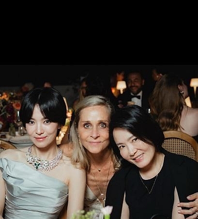 Song Hye Kyo xuất hiện trẻ trung như thiếu nữ ở tuổi U50