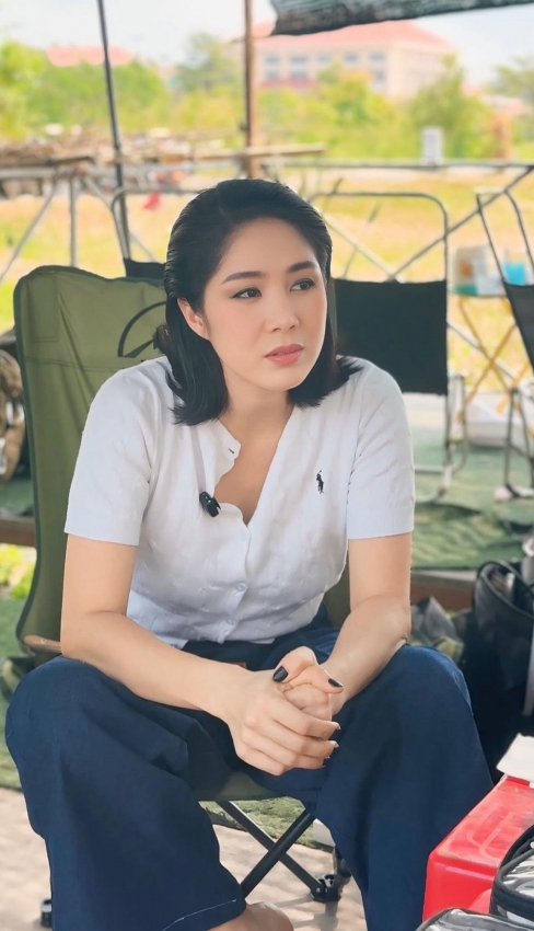 Lê Phương khoe ảnh tuổi đôi mươi, nhan sắc gây bất ngờ