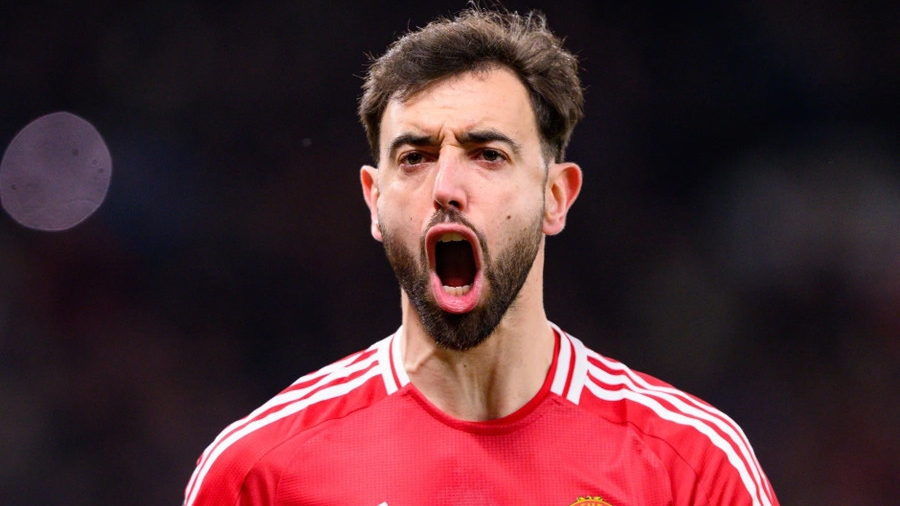 Từ chối Ả Rập Xê-út, thủ quân Man Utd kiếm bộn tiền ngoài sân cỏ