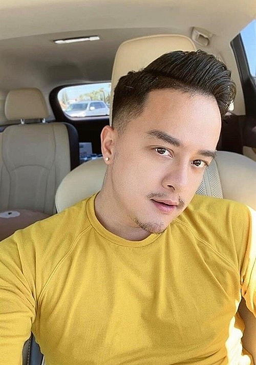 Nathan Lee mua bản quyền hit của những ca sĩ nào?