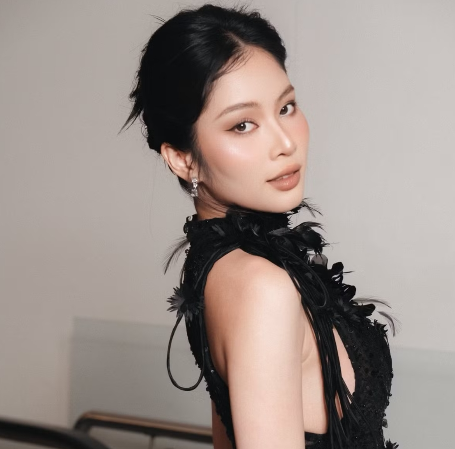 Hành trình sắc đẹp nhiều ngã rẽ của cặp song sinh Nam Anh - Nam Em