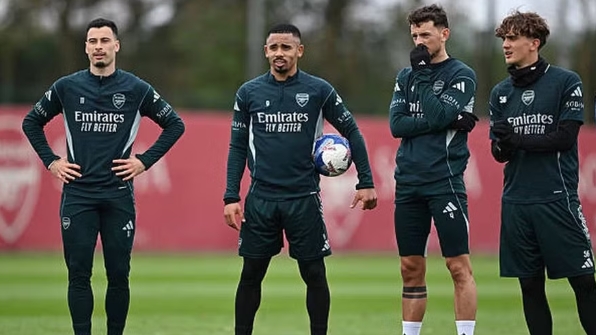 Arsenal lên kế hoạch thanh lý loạt cầu thủ ngay trên đỉnh cao