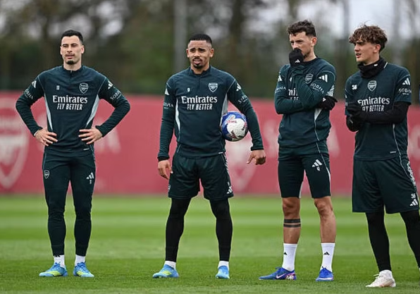 Arsenal lên kế hoạch thanh lý loạt cầu thủ ngay trên đỉnh cao