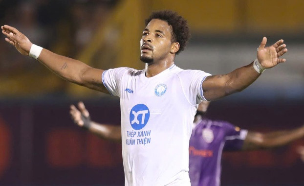 Giải mã sự sụp đổ của nhà vô địch Nam Định tại V.League 2025/26