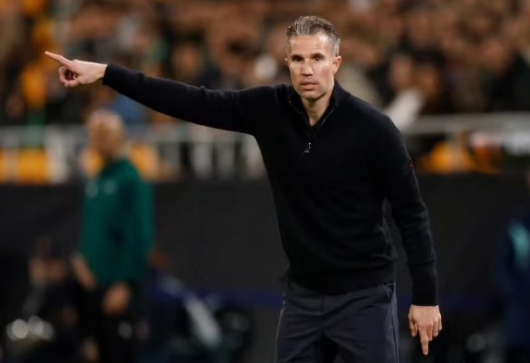 HLV Robin van Persie bị đội bóng Hà Lan sa thải HLV Robin van Persie bị đội bóng Hà Lan sa thải