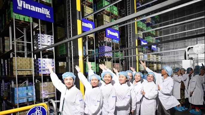 Vinamilk đón thế hệ “đồng niên” tham quan nhà máy với lời hứa chăm sóc sức khỏe bằng dinh dưỡng chất lượng