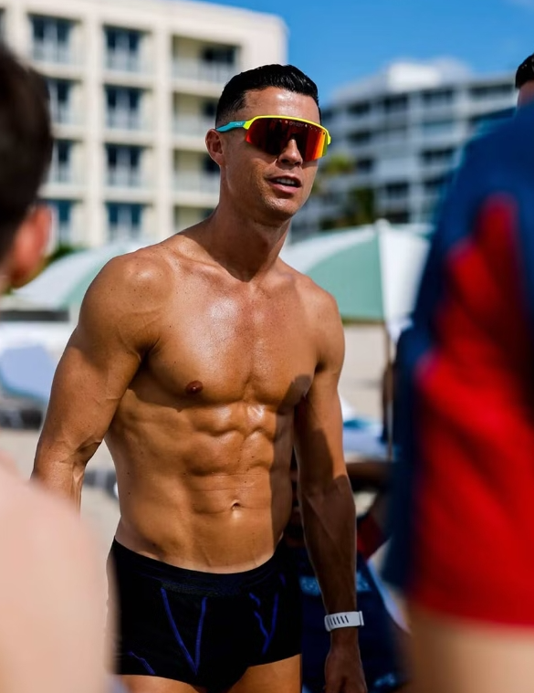 Chưa ra sân, Ronaldo đã tạo nên cơn sốt trước World Cup 2026
