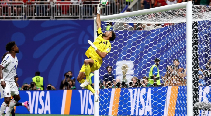 Từ thủ môn vô danh đến người hùng World Cup 2026: Câu chuyện cổ tích của Vozinha ở tuổi 40