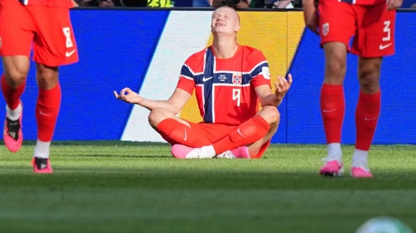 Haaland ghi cú đúp, Na Uy thắng ngày trở lại World Cup sau 28 năm
