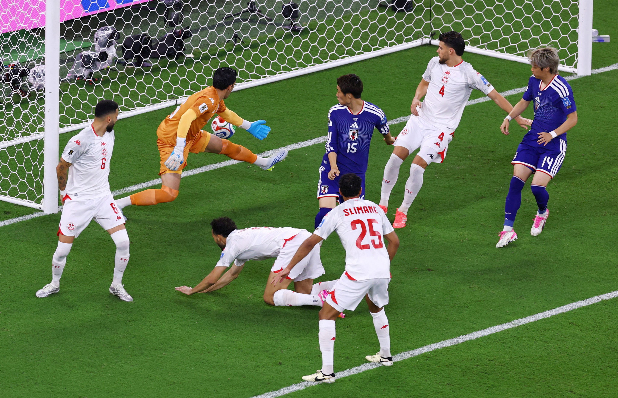 Nhật Bản vùi dập Tunisia 4-0 trong trận đấu thứ 1.000 lịch sử World Cup 2026