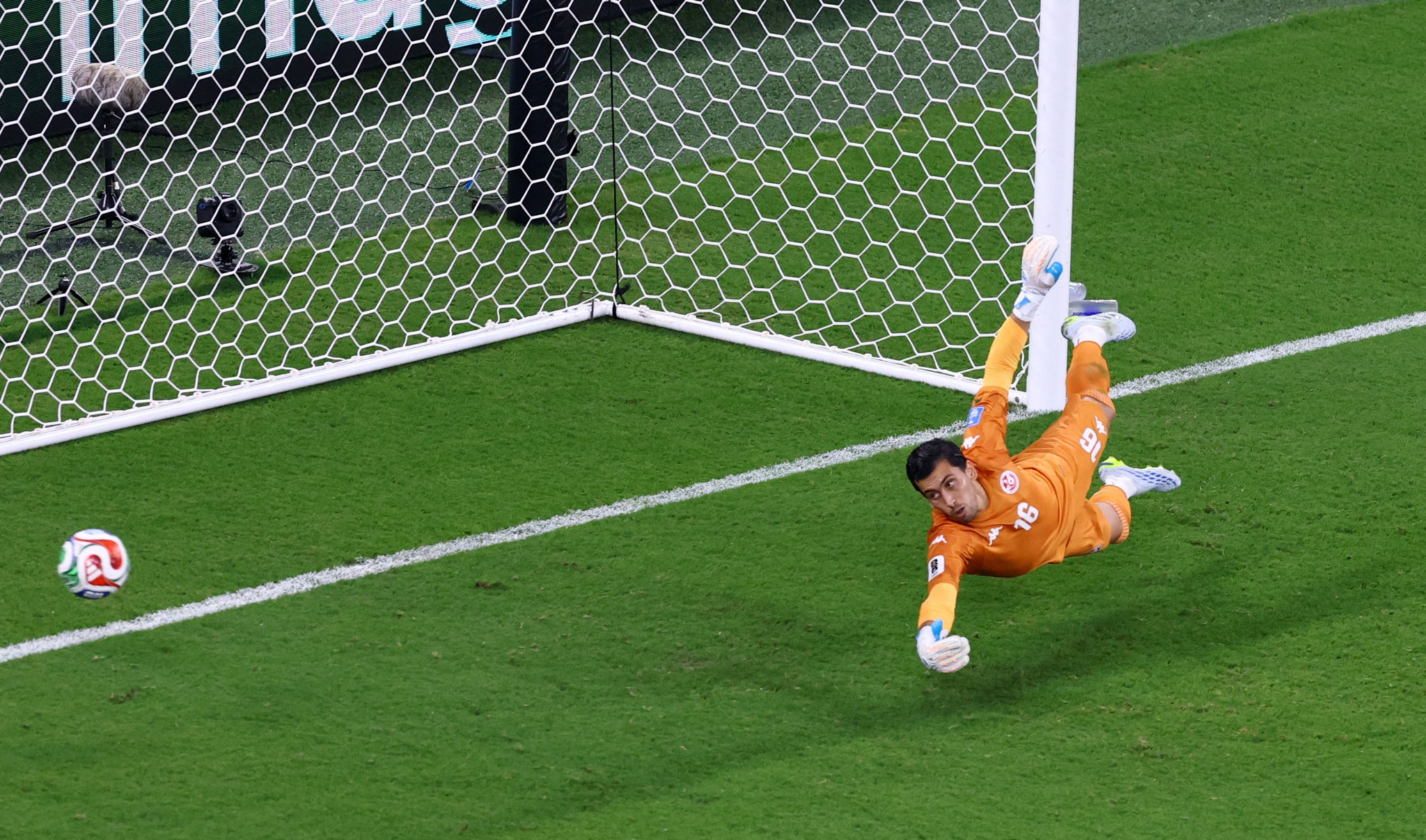 Nhật Bản vùi dập Tunisia 4-0 trong trận đấu thứ 1.000 lịch sử World Cup 2026