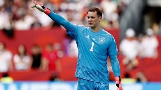 Thủ môn Neuer đi vào lịch sử World Cup