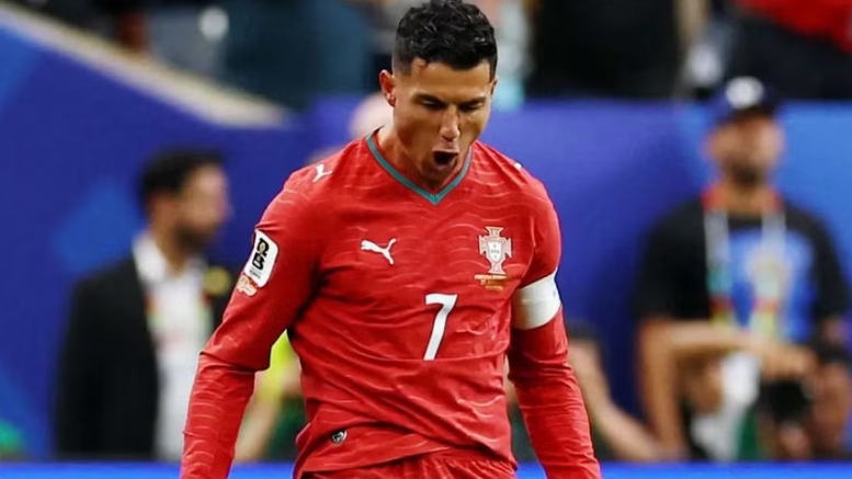 Ronaldo lập kỷ lục chưa từng có, Bồ Đào Nha rộng cửa đi tiếp World Cup 2026