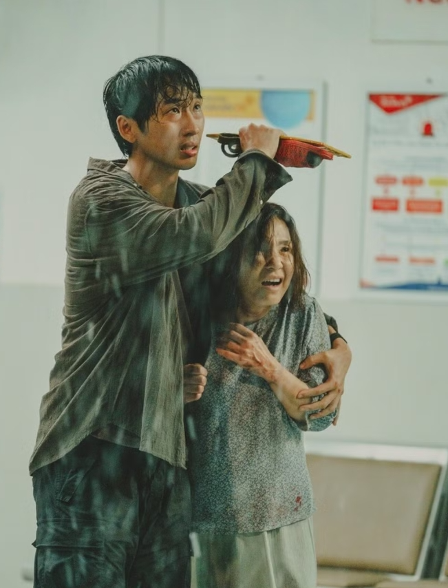 Tuấn Trần không ngừng làm mới hình ảnh qua từng vai diễn