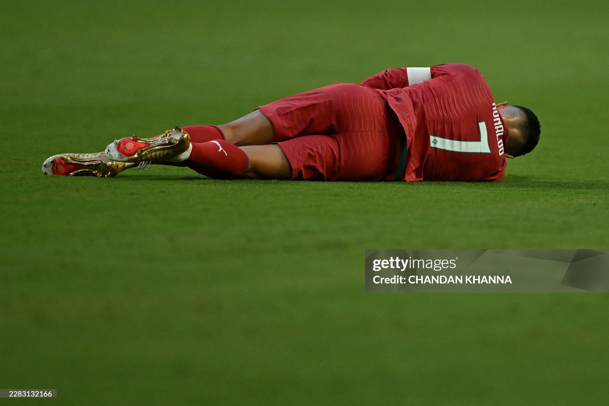 Bồ Đào Nha hòa Colombia 0-0: Ronaldo nén đau giúp Selecao...