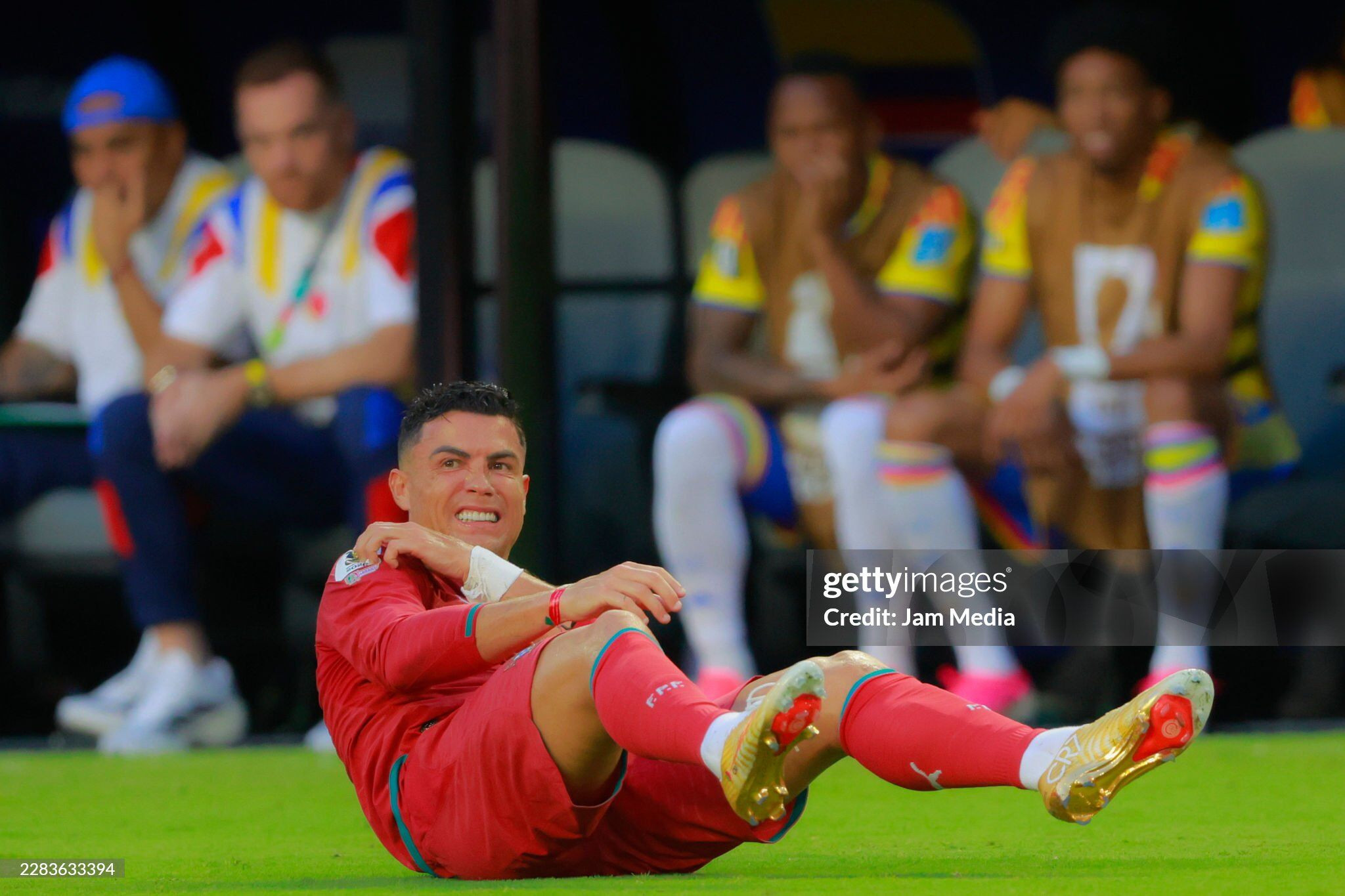 Bồ Đào Nha hòa Colombia 0-0: Ronaldo nén đau giúp Selecao...