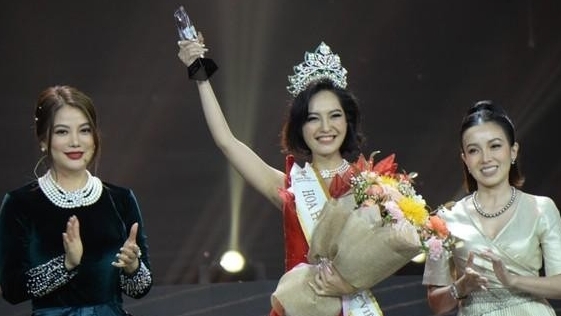 Hoa hậu Nông Thúy Hằng nói gì về tin đồn cặp đại gia có vợ, PR phim 18+?