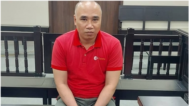 Chủ cơ sở rượu bia "Đất lúa" dùng cồn pha chế làm 3 người chết vì ngộ độc