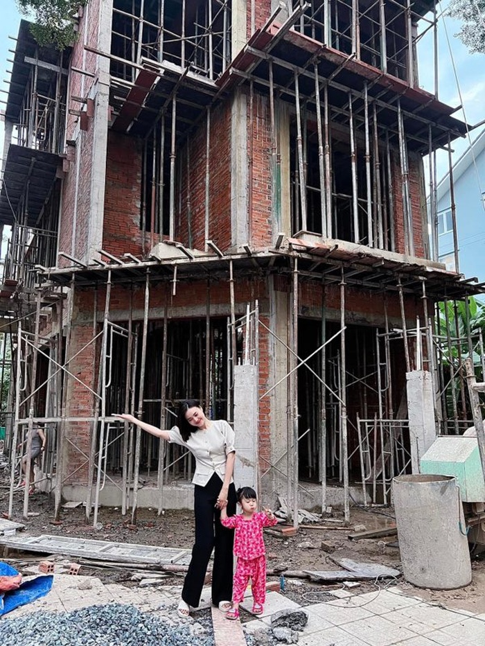 Dàn sao Việt 9X tuổi trẻ tài cao, xây biệt thự hoành tráng