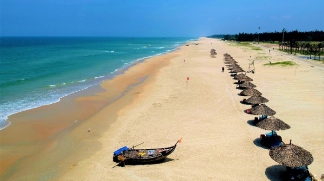 Những bãi biển đẹp, hoang sơ ở xứ Quảng