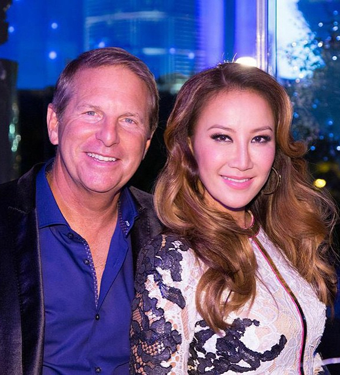 Coco Lee: 30 năm huy hoàng và dấu chấm hết ở tuổi 48