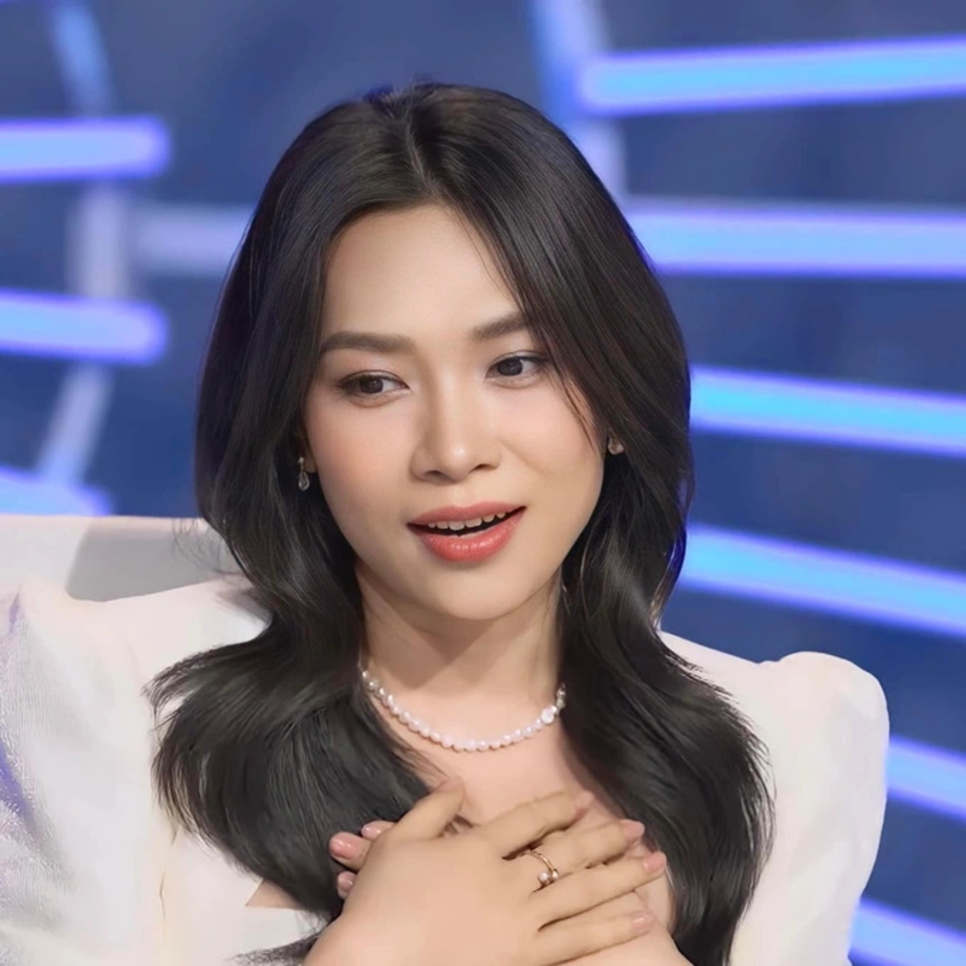 Mỹ Tâm gây bão với nhan sắc "không tuổi", lọt top tìm kiếm Google Mỹ Tâm gây bão với nhan sắc "không tuổi", lọt top tìm kiếm Google