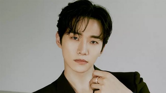 Ca sĩ lấn sân diễn viên Lee Junho đắt show sau phim "King The Land"