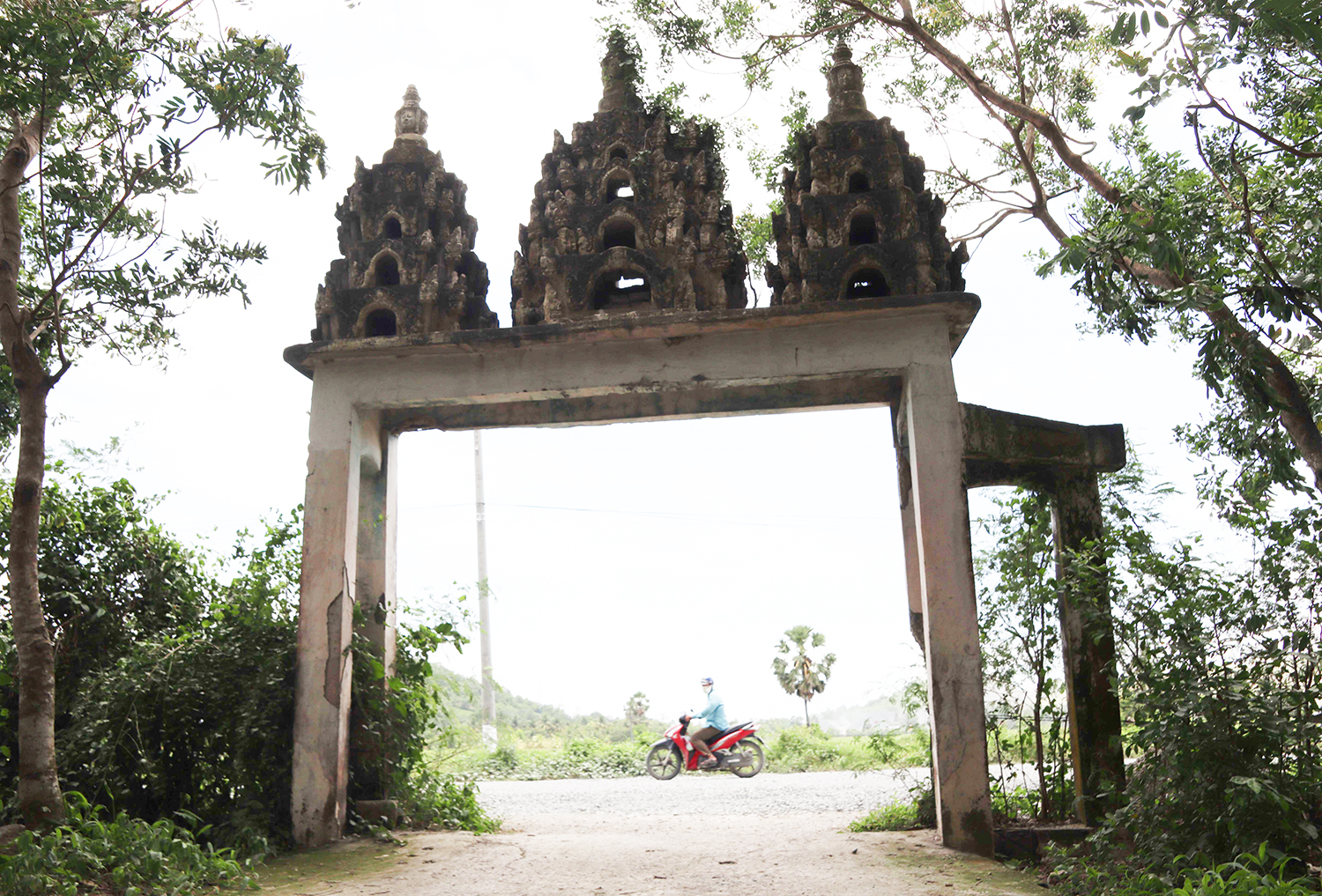 “Cổng trời” ở Châu Lăng