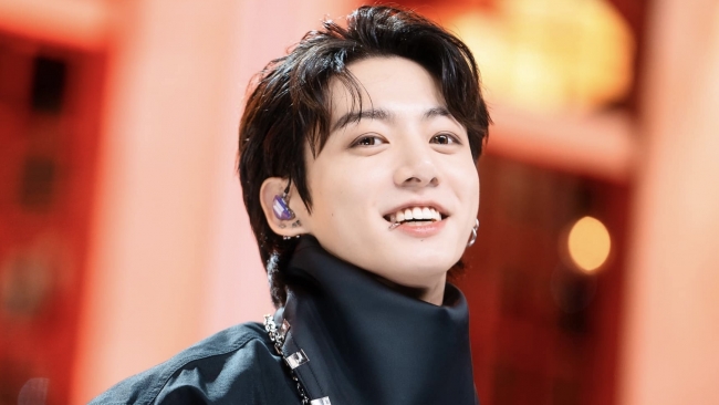 Fan phẫn nộ vì Jungkook (BTS) bị công ty đối xử bất công