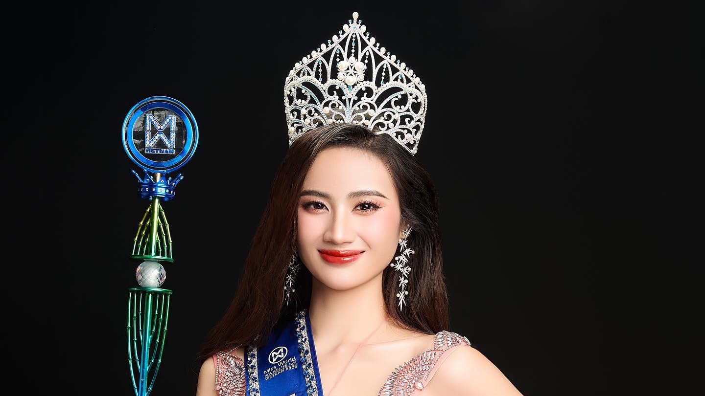 Tân hoa hậu Ý Nhi bị hơn 200.000 antifan tẩy chay và loạt hoa hậu vạ miệng
