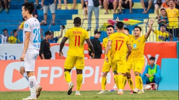 Bị từ chối bàn thắng, Nam Định gục ngã ở bán kết cúp Quốc gia