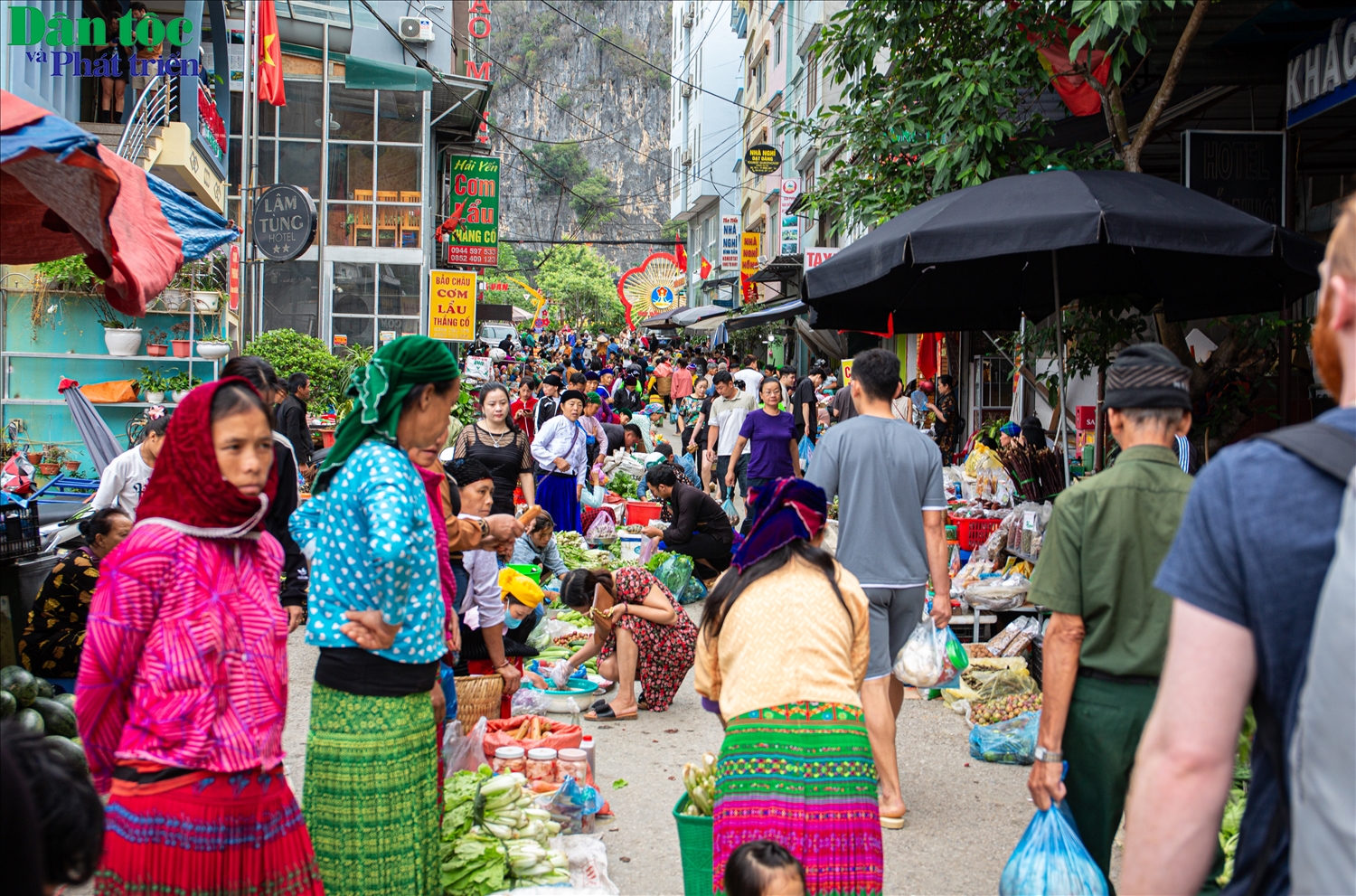 Chợ phiên Đồng Văn - Điểm đến mãi không quên...