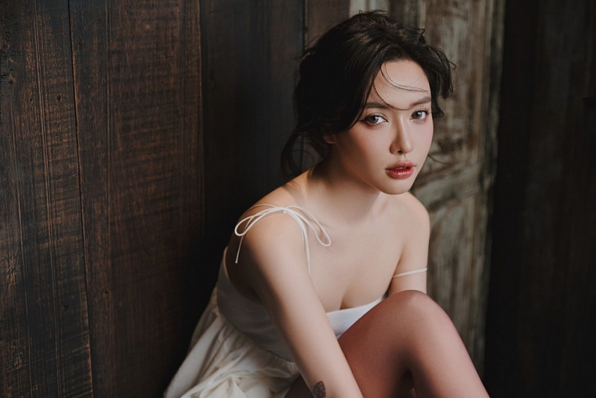 Bích Phương “lột xác” ngoạn mục từ nhan sắc đến phong cách Bích Phương “lột xác” ngoạn mục từ nhan sắc đến phong cách