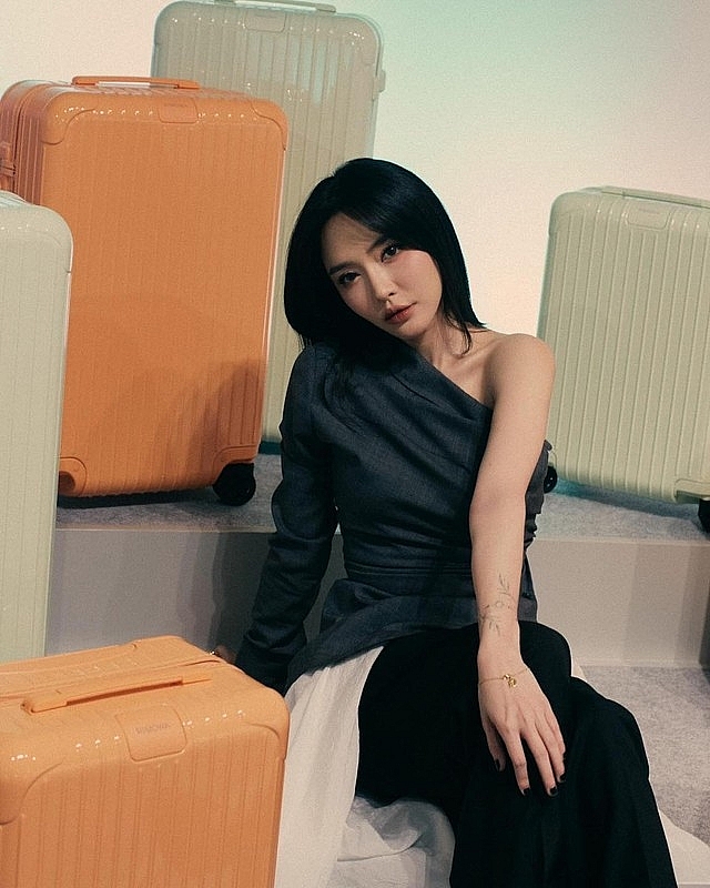 Bích Phương “lột xác” ngoạn mục từ nhan sắc đến phong cách Bích Phương “lột xác” ngoạn mục từ nhan sắc đến phong cách