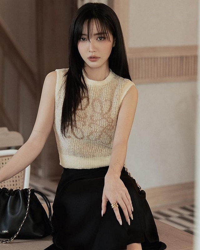 Bích Phương “lột xác” ngoạn mục từ nhan sắc đến phong cách Bích Phương “lột xác” ngoạn mục từ nhan sắc đến phong cách