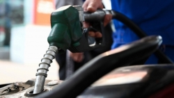 Giá xăng dầu trong nước đồng loạt giảm