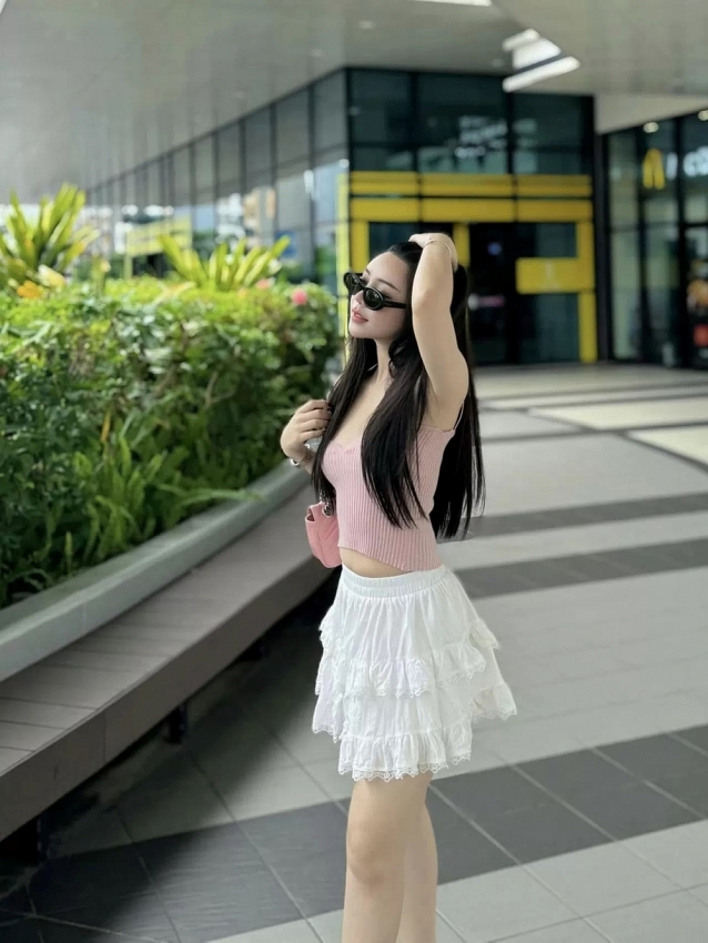 Ngắm nhan sắc đời thường của diễn viên Quỳnh Kool