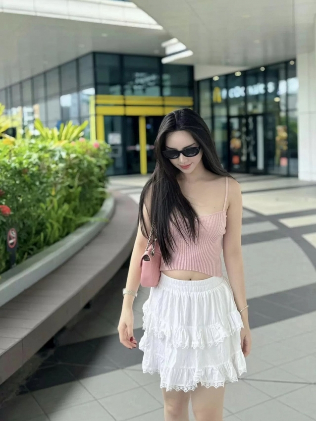 Ngắm nhan sắc đời thường của diễn viên Quỳnh Kool