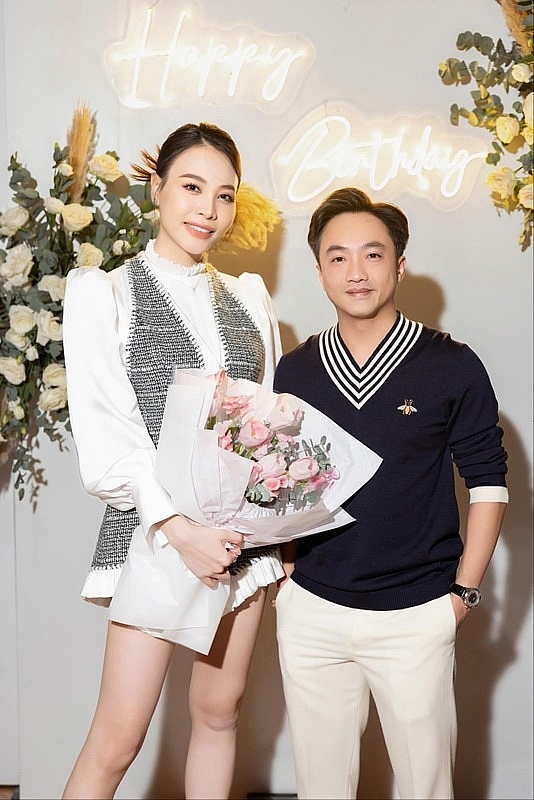 Hôn nhân hạnh phúc của Cường Đô la - Đàm Thu Trang Hôn nhân hạnh phúc của Cường Đô la - Đàm Thu Trang