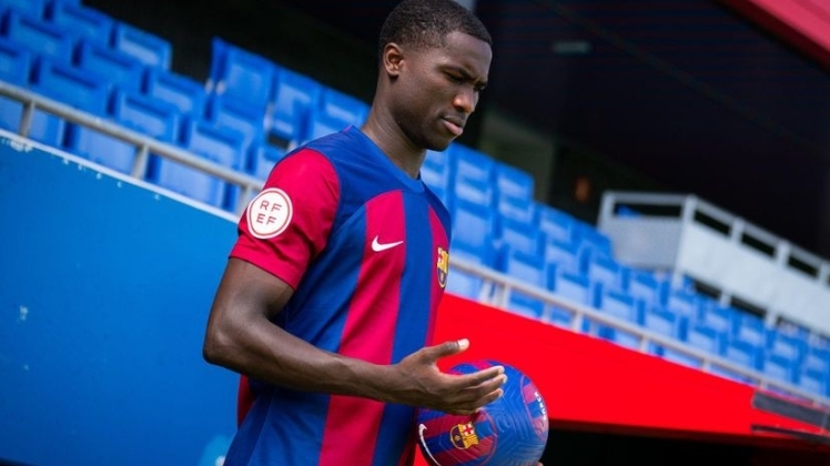 Barca ký hợp đồng với sao trẻ của MLS