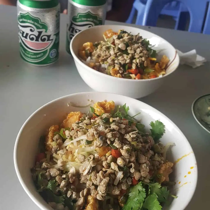 Những món đặc sản không thể bỏ qua khi đến Huế Những món đặc sản không thể bỏ qua khi đến Huế
