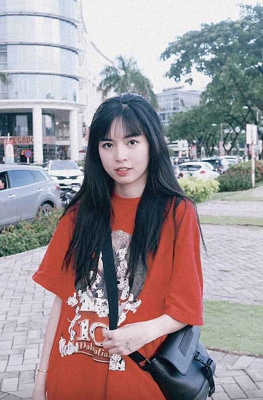 Mở lại Facebook, Khánh Vân “Mắt Biếc” có hành động gây chú ý Mở lại Facebook, Khánh Vân “Mắt Biếc” có hành động gây chú ý