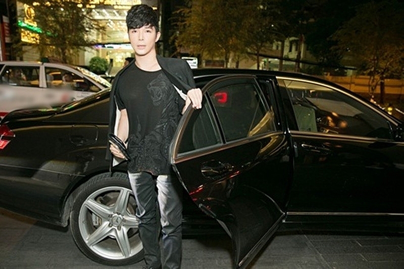 Cuộc sống xa hoa của Nathan Lee