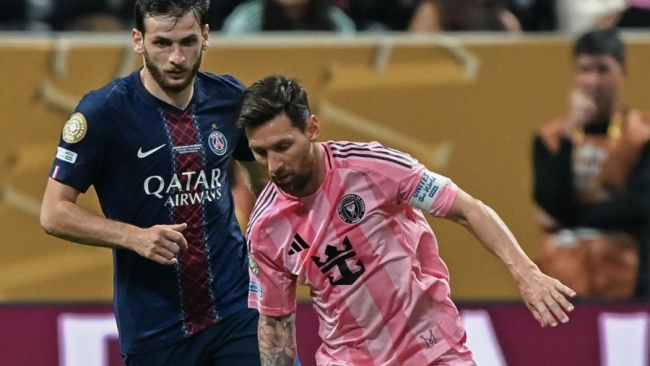 Messi sắp chơi bóng ở Ngoại hạng Anh?