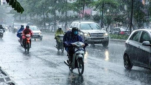 Dự báo thời tiết đêm nay và ngày mai 4/7: Hà Nội và các khu vực trên cả nước
