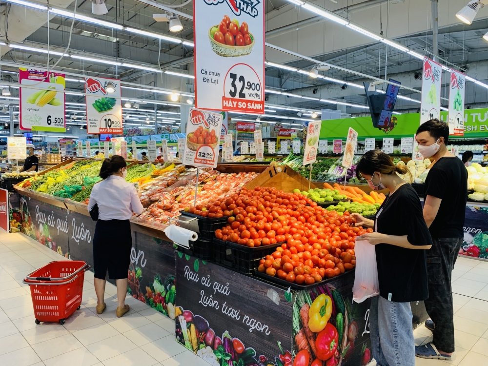 Doanh thu dịch vụ tiêu dùng và bán lẻ hàng hóa 6 tháng năm 2025 tăng 9,3%