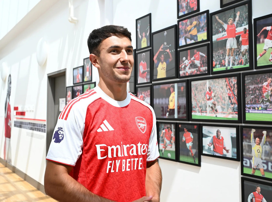 Arsenal chiêu mộ thành công ‘thần đồng cờ vua’