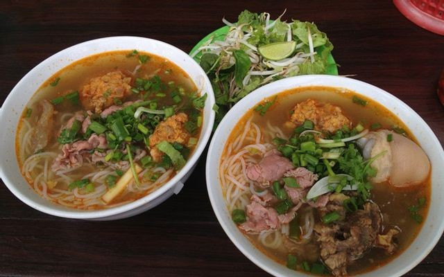 Bún bò Huế lên ngôi di sản, ăn ở đâu cho đúng chuẩn?