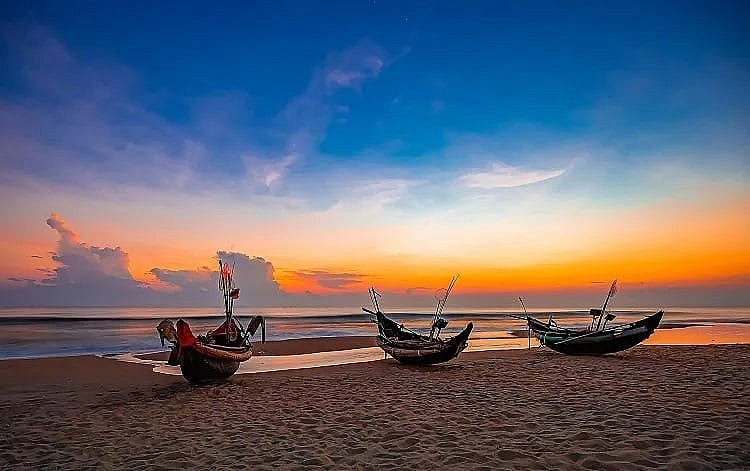 Du lịch Huế đừng quên ghé 5 bãi biển đẹp như tranh vẽ